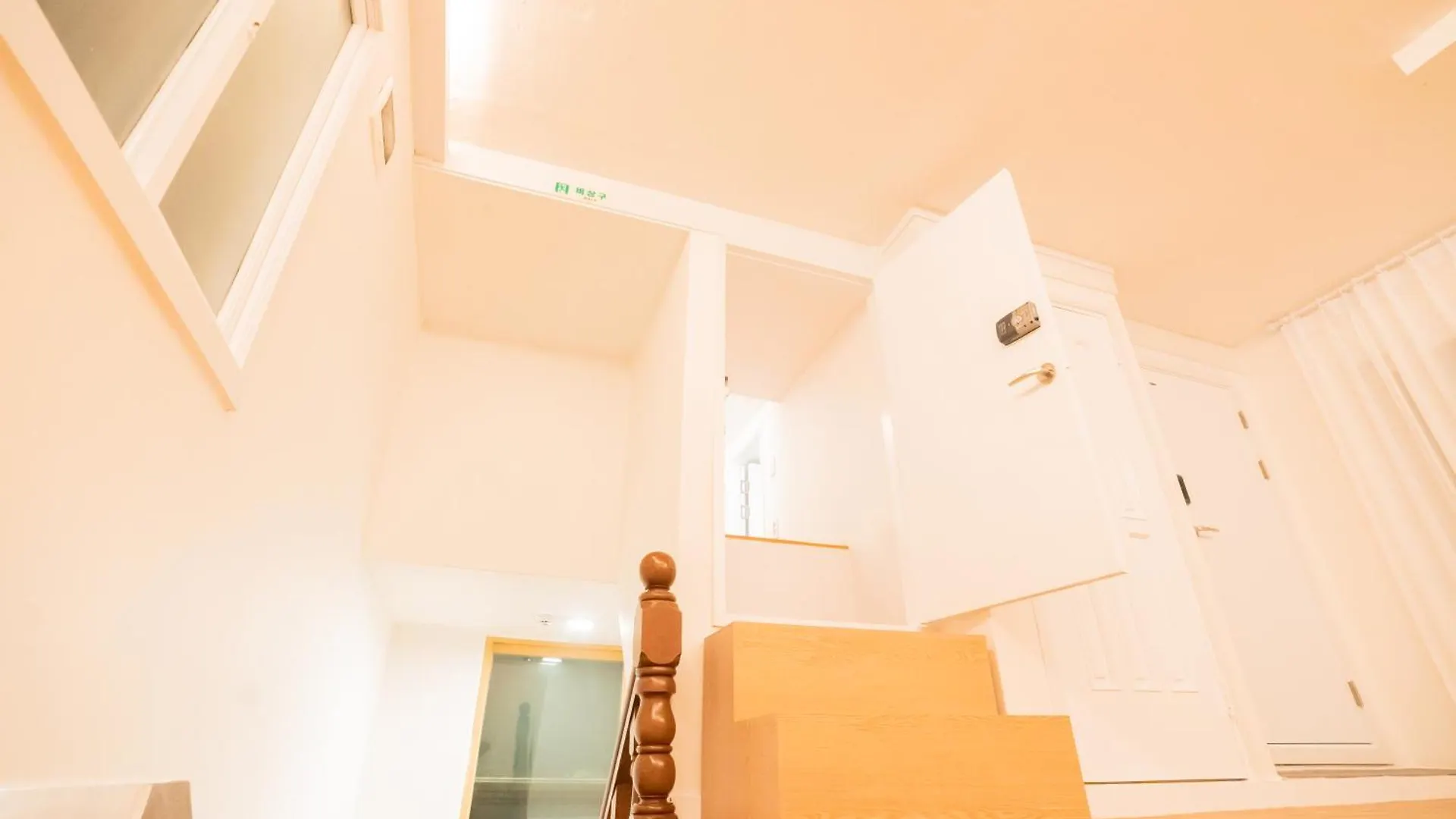 Huayuanhouse Hq In Hongdae Hotel Seoul 2*,